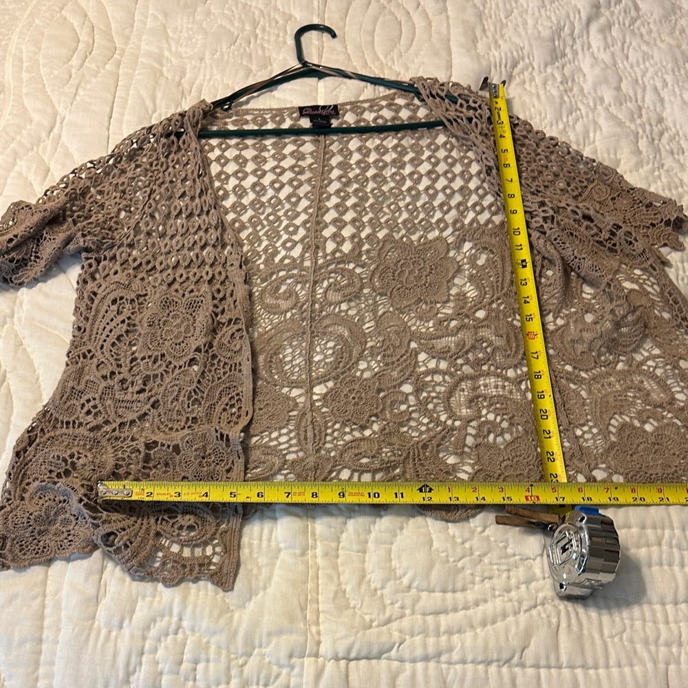 Chic Crochet Lace Shrug - Brown
